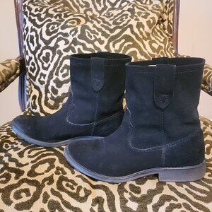 Zigi Soho Black Suede Ankle Boots